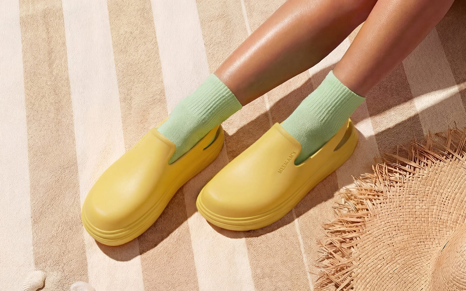 Cushers Clogs For Women : Yellow