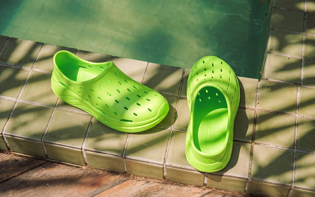 Cushers Rainscape Clogs For Men : Neon