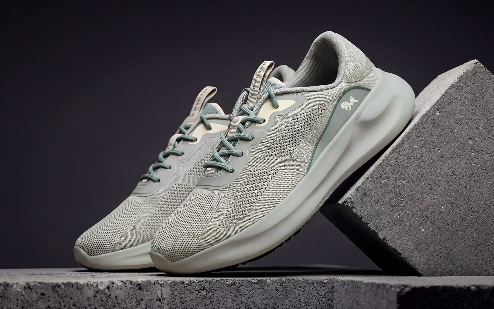 DuoForm Sneakers for Men : Grey