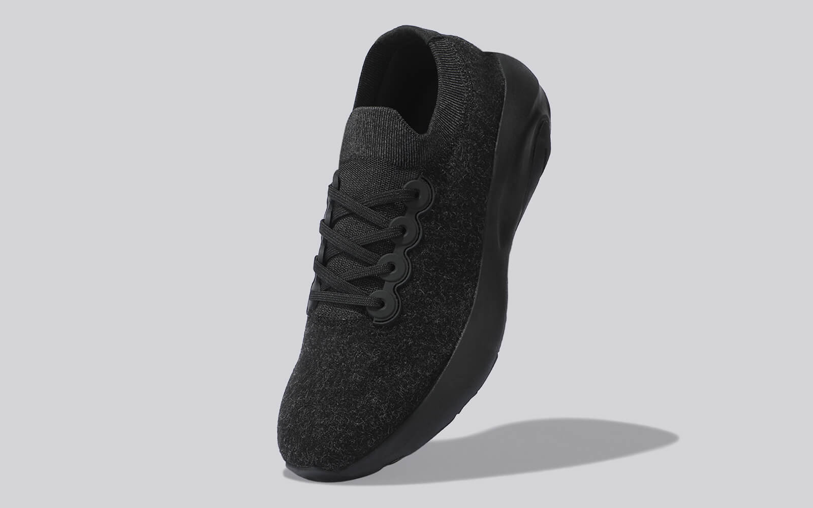 Lush Glider For Women : Black