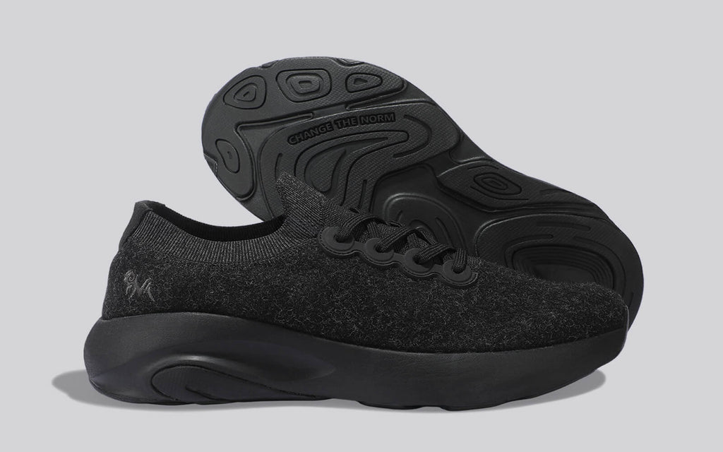 Lush Glider For Women : Black