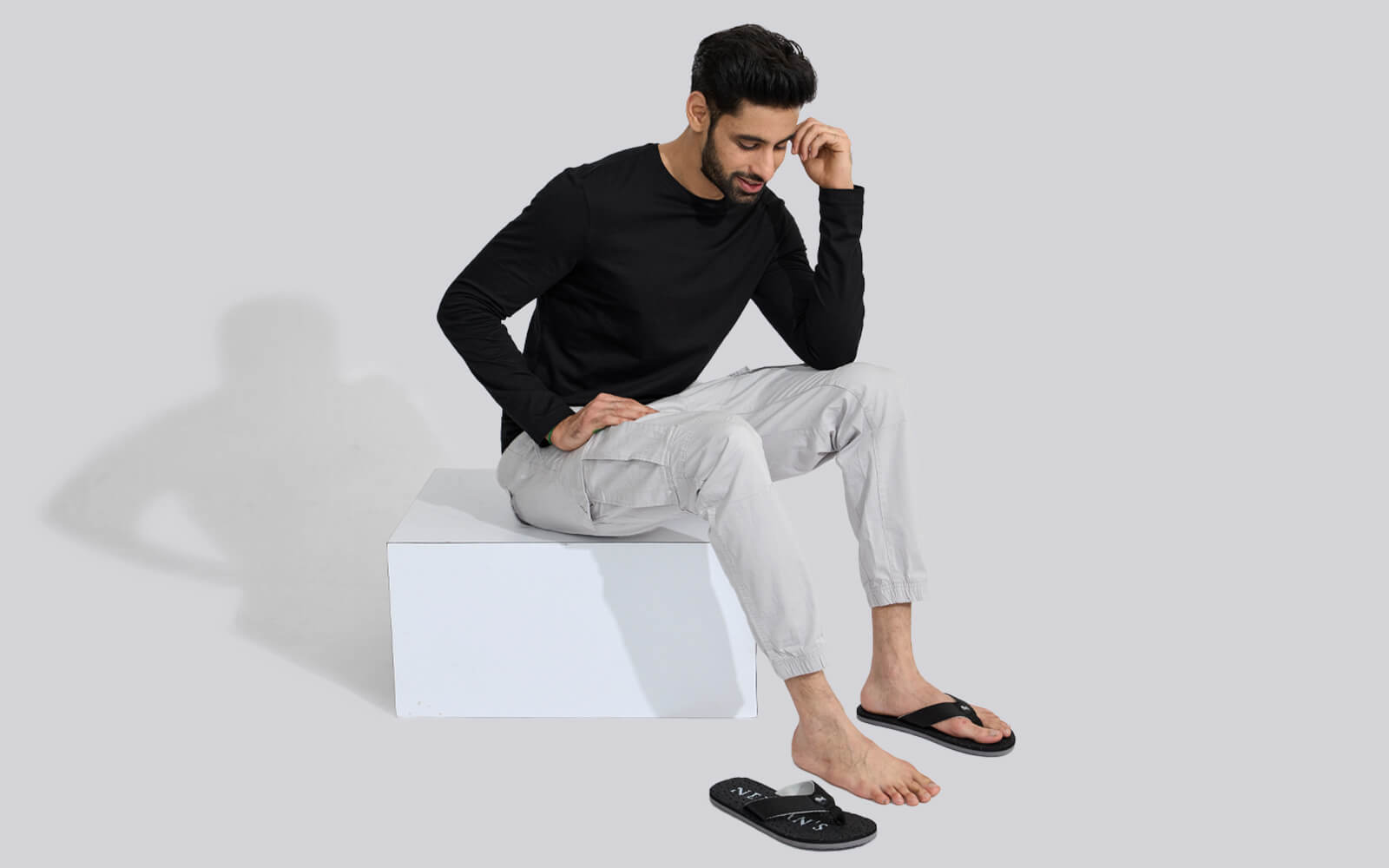 Float Ease Flips : Black