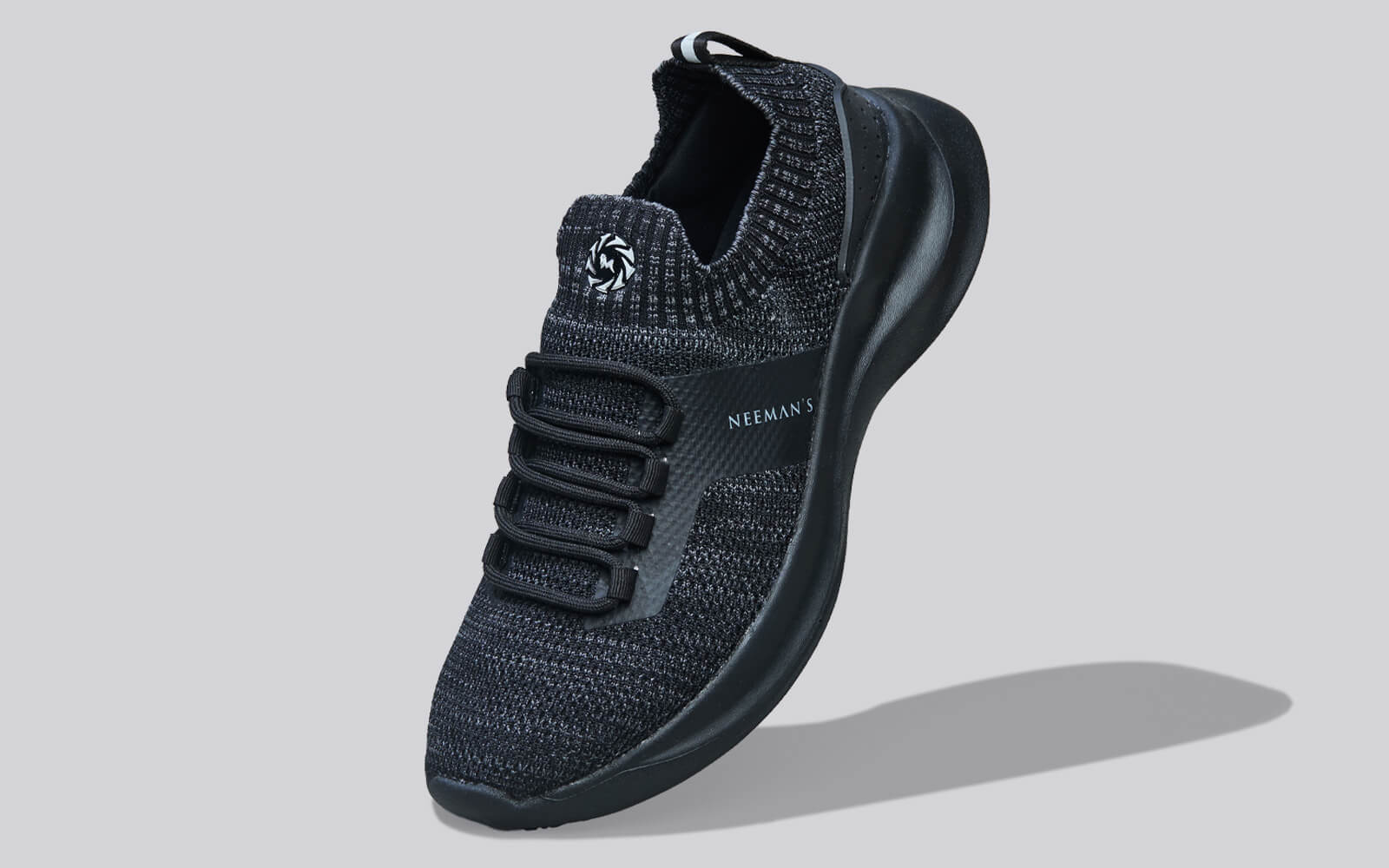 Fuse Knit Sneakers : Black